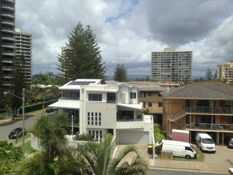 Villa Garfield Surfers Paradise - Accommodation Port Hedland 1