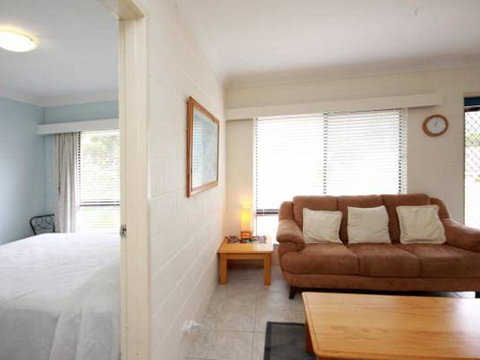 Villa Manyana Unit 25 - Accommodation Port Hedland 1