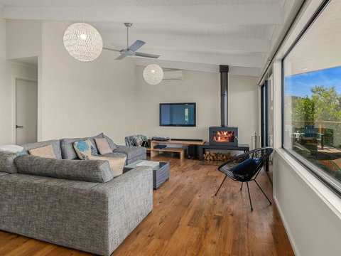 Waikiki Views - Accommodation Port Hedland 2