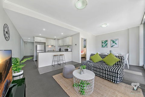 WARRICK FRAM 3 BEDS APT FREE PARKING WALK TO WESTFIELD CLOSE TO HOSPITAL NWF003 - Accommodation Port Hedland 0