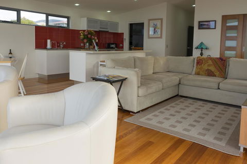 Watercolours - Accommodation Port Hedland 3