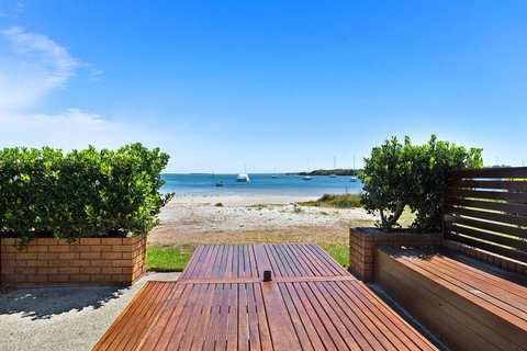 Waterfront At Sunset Boulevard, 26 Sunset Boulevard - Accommodation Port Hedland 0