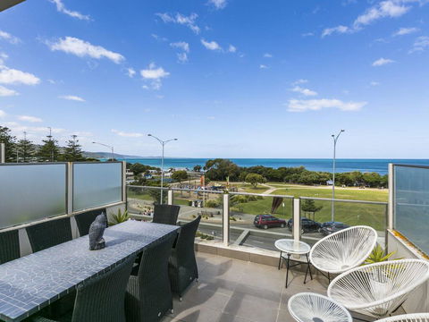 WATERFRONT THREE- In The Heart Of Lorne - Accommodation Port Hedland 0