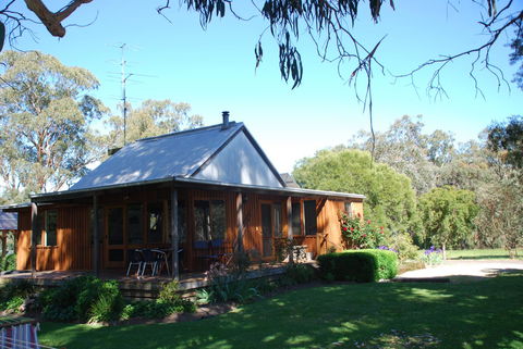 Bluegum Ridge Cottages - Accommodation Port Hedland 0