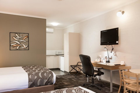 Blazing Stump Motel & Suites - Accommodation Port Hedland 9