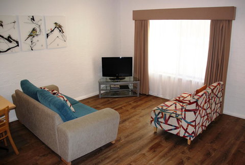 Blazing Stump Motel & Suites - Accommodation Port Hedland 29