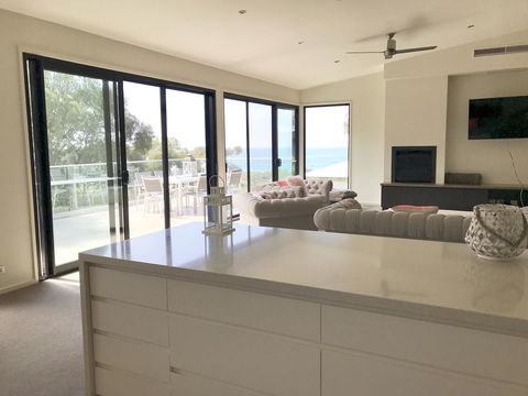 Lorne Sea View Terrace House - Accommodation Port Hedland 25