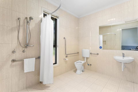 Quality Hotel Point Cook - Accommodation Port Hedland 1