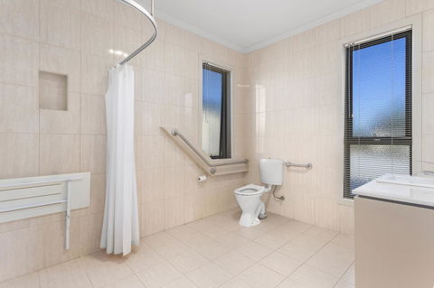 Quality Hotel Point Cook - Accommodation Port Hedland 13