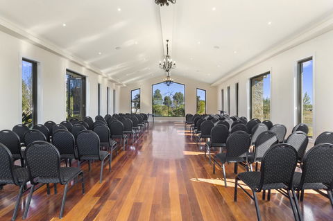 Quality Hotel Point Cook - Accommodation Port Hedland 3