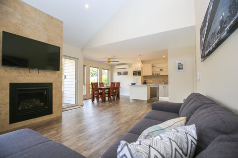 Amber Mist Villa Two - Accommodation Port Hedland 20