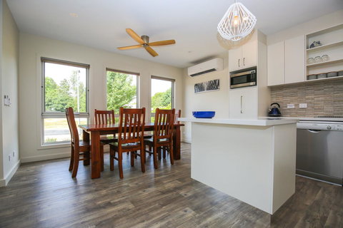 Amber Mist Villa Two - Accommodation Port Hedland 17