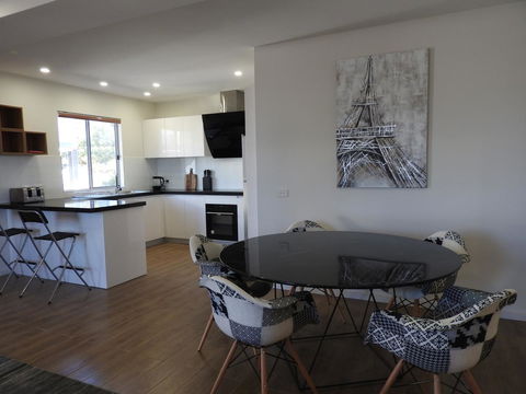 Phillip Island Towers - Accommodation Port Hedland 17