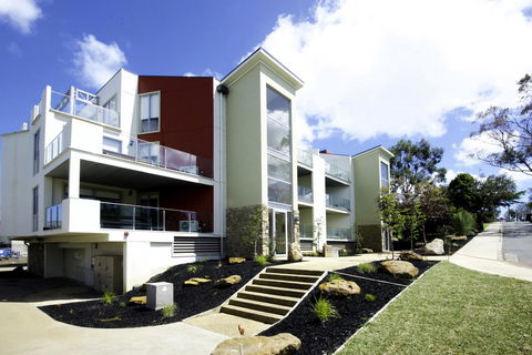 Phillip Island Towers - Accommodation Port Hedland 0