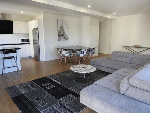 Phillip Island Towers - Accommodation Port Hedland 2