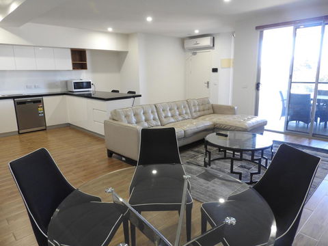 Phillip Island Towers - Accommodation Port Hedland 4