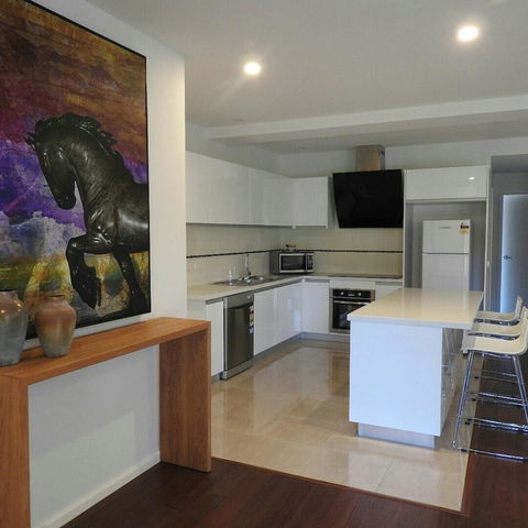 Phillip Island Towers - Accommodation Port Hedland 26