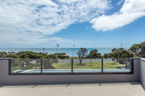 Blairgowrie Apartment 2 - On The Beach - Accommodation Port Hedland 11