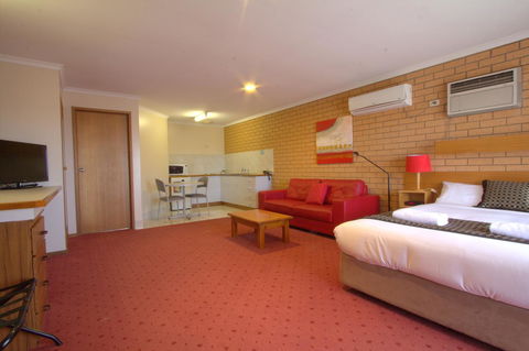 Blue Whale Motor Inn & Apartments - Accommodation Port Hedland 17