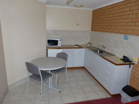 Blue Whale Motor Inn & Apartments - Accommodation Port Hedland 27