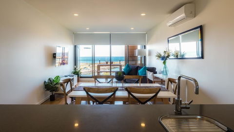 Waterfront Apt 234 Marinaquays - Accommodation Port Hedland 0