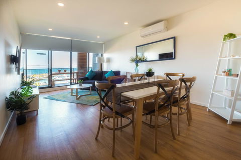 Waterfront Apt 234 Marinaquays - Accommodation Port Hedland 17