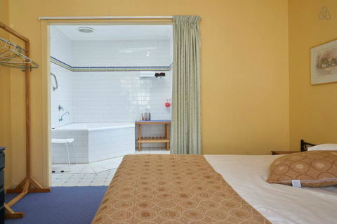 Cottages For Two - Accommodation Port Hedland 8