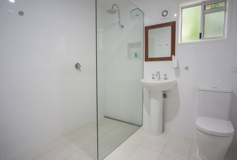 Debbie\'s Place - Accommodation Port Hedland 16