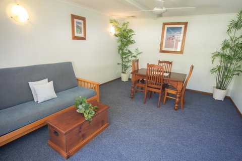 Debbie\'s Place - Accommodation Port Hedland 39