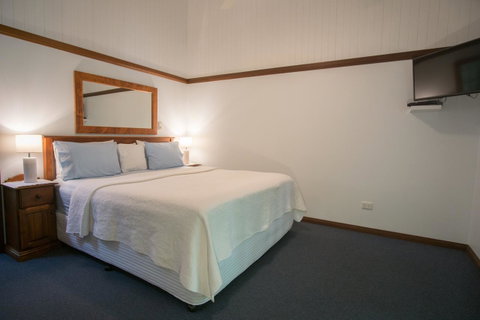 Debbie\'s Place - Accommodation Port Hedland 38
