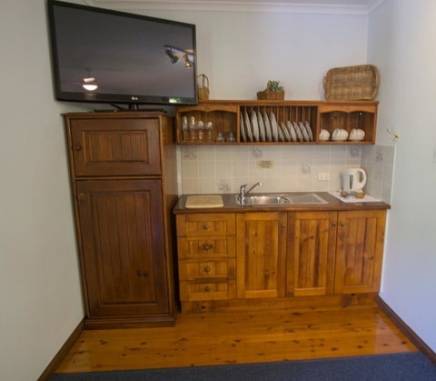 Debbie\'s Place - Accommodation Port Hedland 44