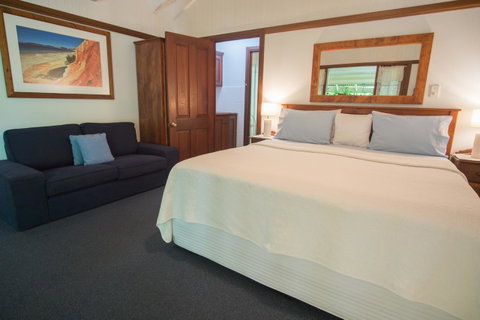 Debbie\'s Place - Accommodation Port Hedland 37