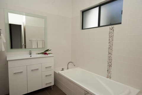 Woodville Beach Townhouse 6 - Accommodation Port Hedland 9