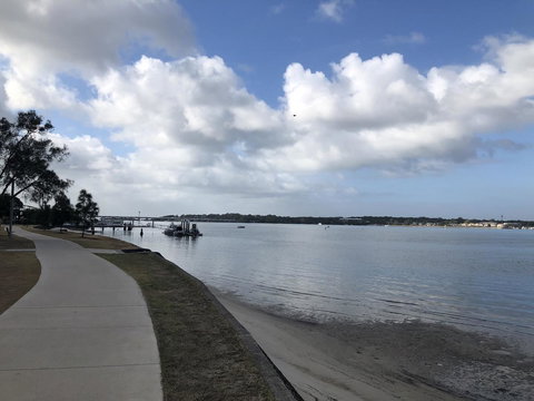 Bribie Island Hotel - Accommodation Port Hedland 5