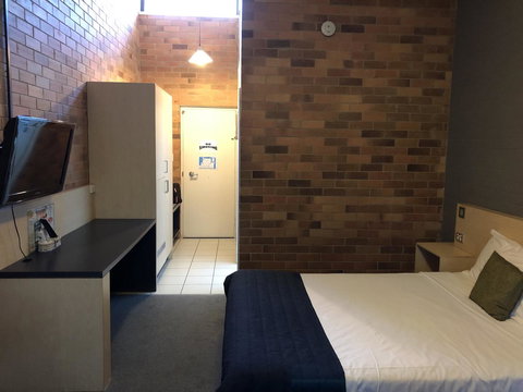 Bribie Island Hotel - Accommodation Port Hedland 3