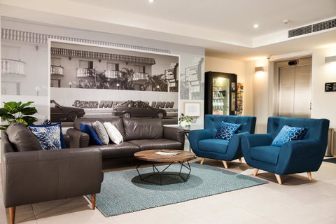 Ocean Views Resort Caloundra - Accommodation Port Hedland 2