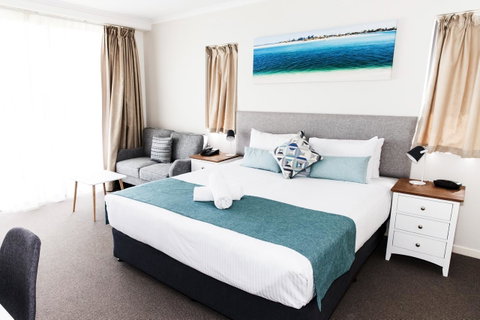 Ocean Views Resort Caloundra - Accommodation Port Hedland 26