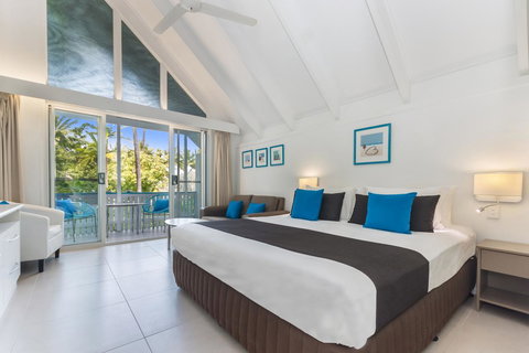 By The Sea Port Douglas - Accommodation Port Hedland 9