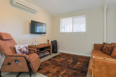 Bed & Breakfast 1 Bedroom Guest House - Accommodation Port Hedland 24