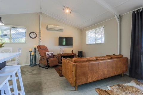 Bed & Breakfast 1 Bedroom Guest House - Accommodation Port Hedland 25