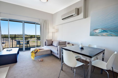 The Point Resort - Accommodation Port Hedland 18