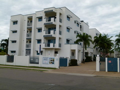 Madison Ocean Breeze Apartments - Accommodation Port Hedland 2