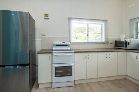 Kooyong Apartment 8 - Accommodation Port Hedland 7