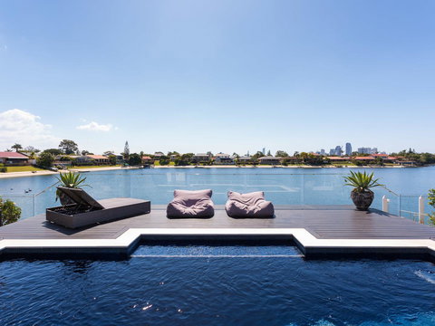 Rumrunner Resort - Accommodation Port Hedland 0