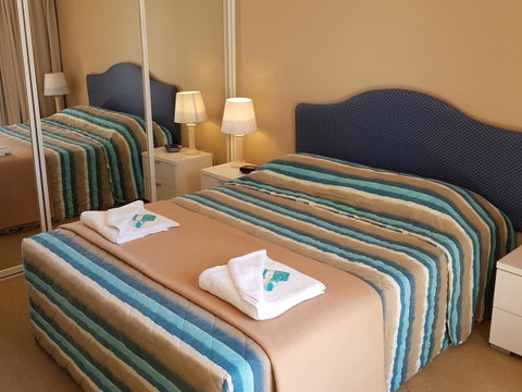 Surfers Beach Resort One - Accommodation Port Hedland 24