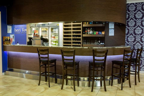 The Robert Towns - Accommodation Port Hedland 14