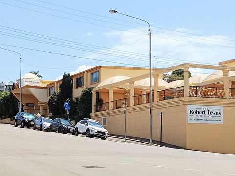 The Robert Towns - Accommodation Port Hedland 12