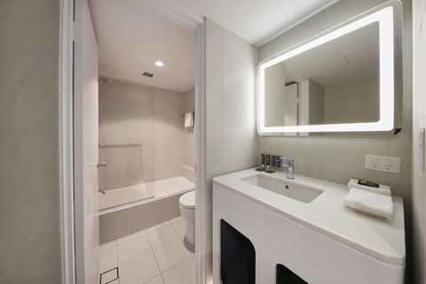 Novotel Surfers Paradise - Accommodation Port Hedland 13