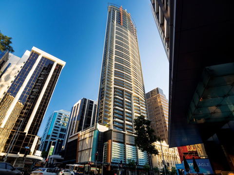 Oaks Brisbane Aurora Suites - Accommodation Port Hedland 0