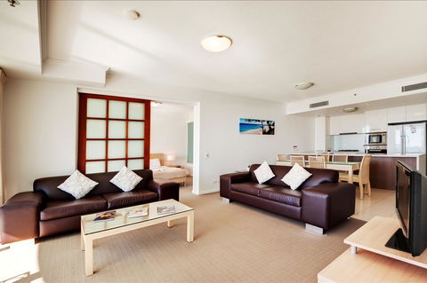 Reflection On The Sea - Accommodation Port Hedland 26